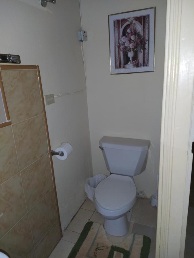 Gables Vacation Rentals With Private Gated Parking Onsite Knockpatrick Экстерьер фото
